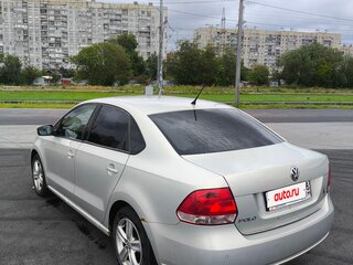 2011 Volkswagen Polo V, серебристый, 450000 рублей, вид 2