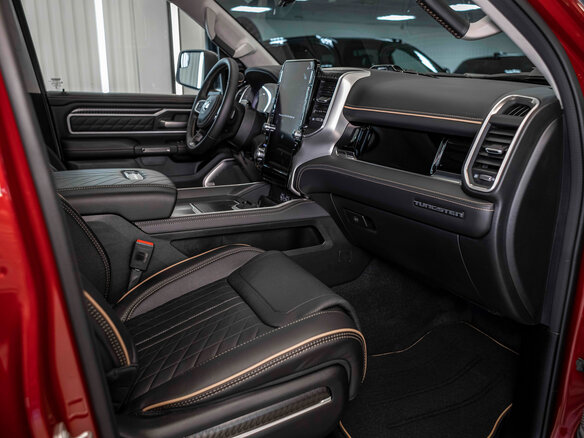 2026 Ram 1500 Crew Cab V Рестайлинг, красный, 10490000 рублей - вид 22