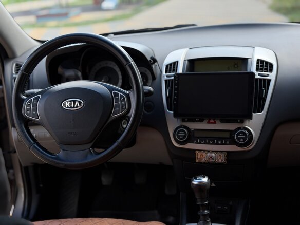 2009 Kia Ceed I, бежевый, 740000 рублей - вид 10