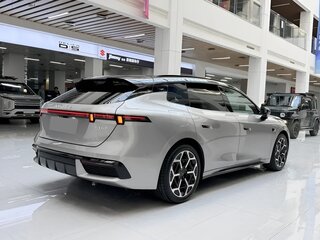2026 Lynk & Co 07 GT I Рестайлинг, серебристый, 5380000 рублей, вид 2