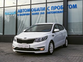 2016 Kia Rio III Рестайлинг, белый, 1085000 рублей, вид 1