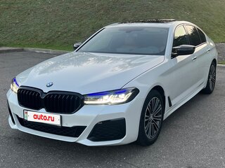 2017 BMW 5 серии 530i xDrive VII (G30/G31/G38), белый, 2250000 рублей, вид 2