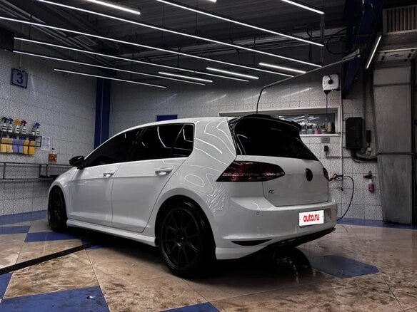 2014 Volkswagen Golf VII, белый - вид 3