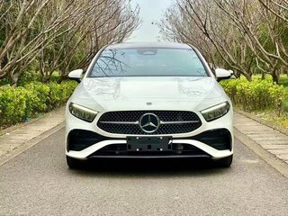 2025 Mercedes-Benz A-Класс 180 Long IV (W177) Рестайлинг, белый, 2100000 рублей, вид 2