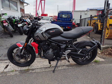 2023 Triumph Trident 660, чёрный, 580000 рублей, вид 1
