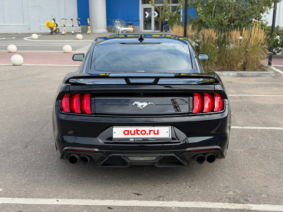 2022 Ford Mustang VI Рестайлинг, чёрный - вид 1