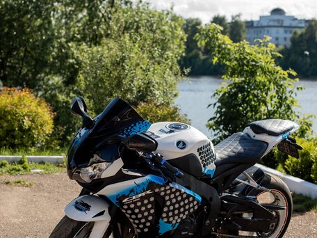 2008 Honda CBR 1000 RR/RA Fireblade, синий, 620000 рублей, вид 3