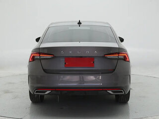 2023 Skoda Octavia IV (A8), серый, 1890005 рублей, вид 5