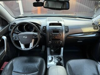 2010 Kia Sorento II, чёрный, 1390000 рублей, вид 3