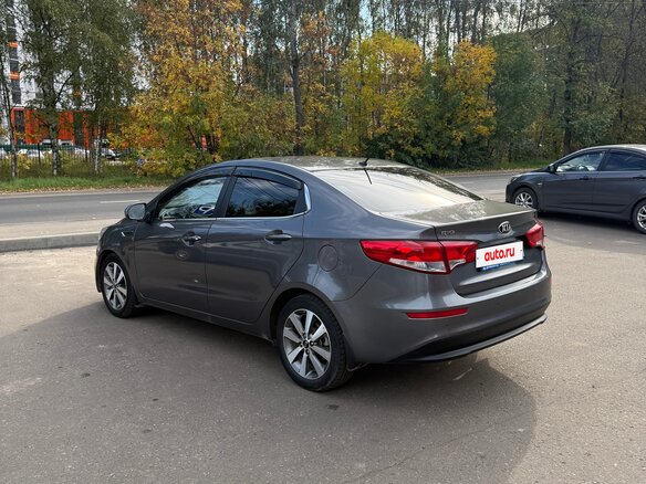 2016 Kia Rio III Рестайлинг, серый - вид 7