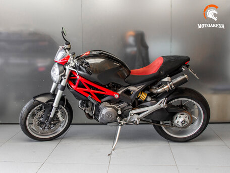 2010 Ducati Monster 1100, пурпурный, 610586 рублей, вид 4