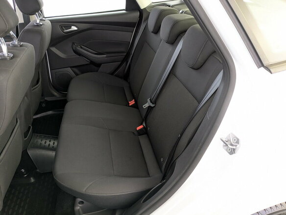 2017 Ford Focus III Рестайлинг, белый, 1550000 рублей - вид 11