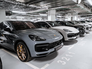 2025 Porsche Cayenne GTS Coupé III Рестайлинг, серый, 22700000 рублей, вид 2