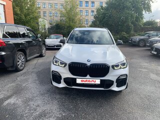 2021 BMW X5 40i IV (G05/G18), белый, 7900000 рублей, вид 2