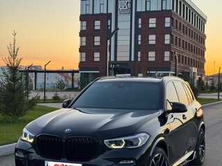2019 BMW X5 30d IV (G05/G18), чёрный, 5400000 рублей, вид 3