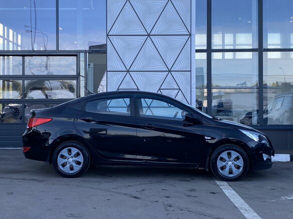2016 Hyundai Solaris I Рестайлинг, чёрный, 649000 рублей - вид 3