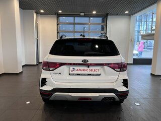 2021 Kia Rio X IV Рестайлинг, белый, 1999000 рублей, вид 4