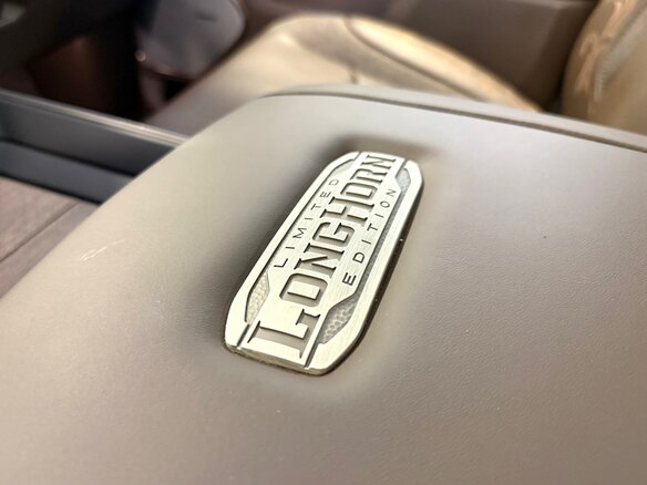 2026 Ram 1500 Crew Cab eTorque V Рестайлинг, чёрный, 11290000 рублей - вид 11