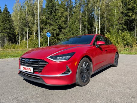 2020 Hyundai Sonata VIII (DN8), красный, 1890000 рублей, вид 3
