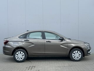 2026 Lada (ВАЗ) Vesta I Рестайлинг (NG), коричневый, 1601000 рублей, вид 2