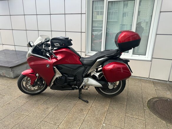 2010 Honda VFR 1200, красный, 660000 рублей - вид 6