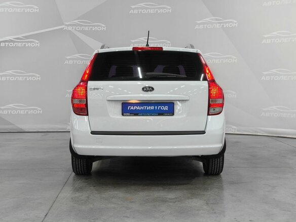 2011 Kia Ceed I Рестайлинг, белый, 865000 рублей - вид 3