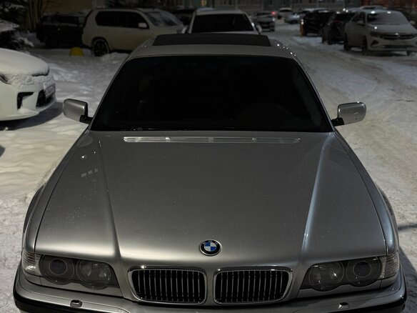 1999 BMW 7 серии 735i III (E38) Рестайлинг, серебристый, 1400000 рублей - вид 5
