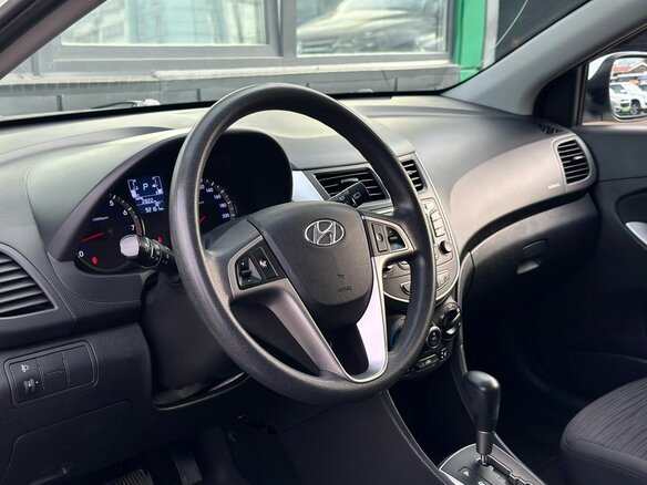 2015 Hyundai Solaris I Рестайлинг, белый - вид 8