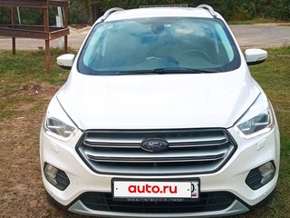 2017 Ford Kuga II Рестайлинг, белый, 1500000 рублей, вид 1