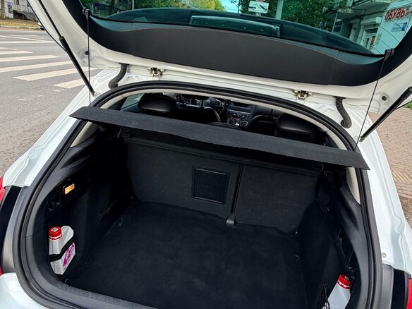 2012 Citroen C4 II, белый, 690000 рублей - вид 21