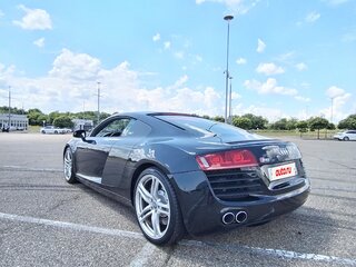 2007 Audi R8 V8 I (Typ 42), чёрный, 4650000 рублей, вид 4