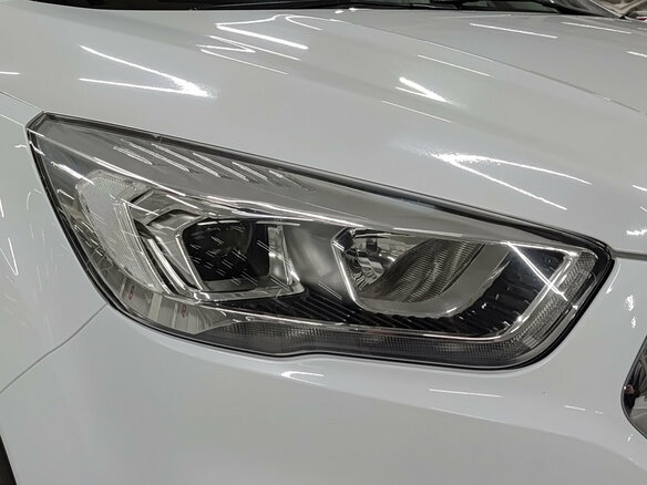 2018 Ford Kuga II Рестайлинг, белый, 1670000 рублей - вид 16