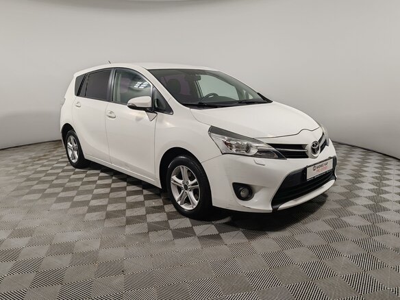 2013 Toyota Verso I Рестайлинг, белый, 1175000 рублей - вид 2