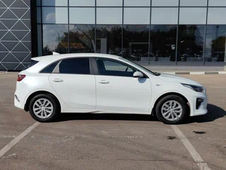 2018 Kia Ceed III, белый, 1449000 рублей, вид 5
