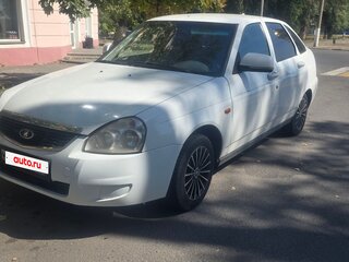 2011 Lada (ВАЗ) Priora I, белый, 250000 рублей, вид 1