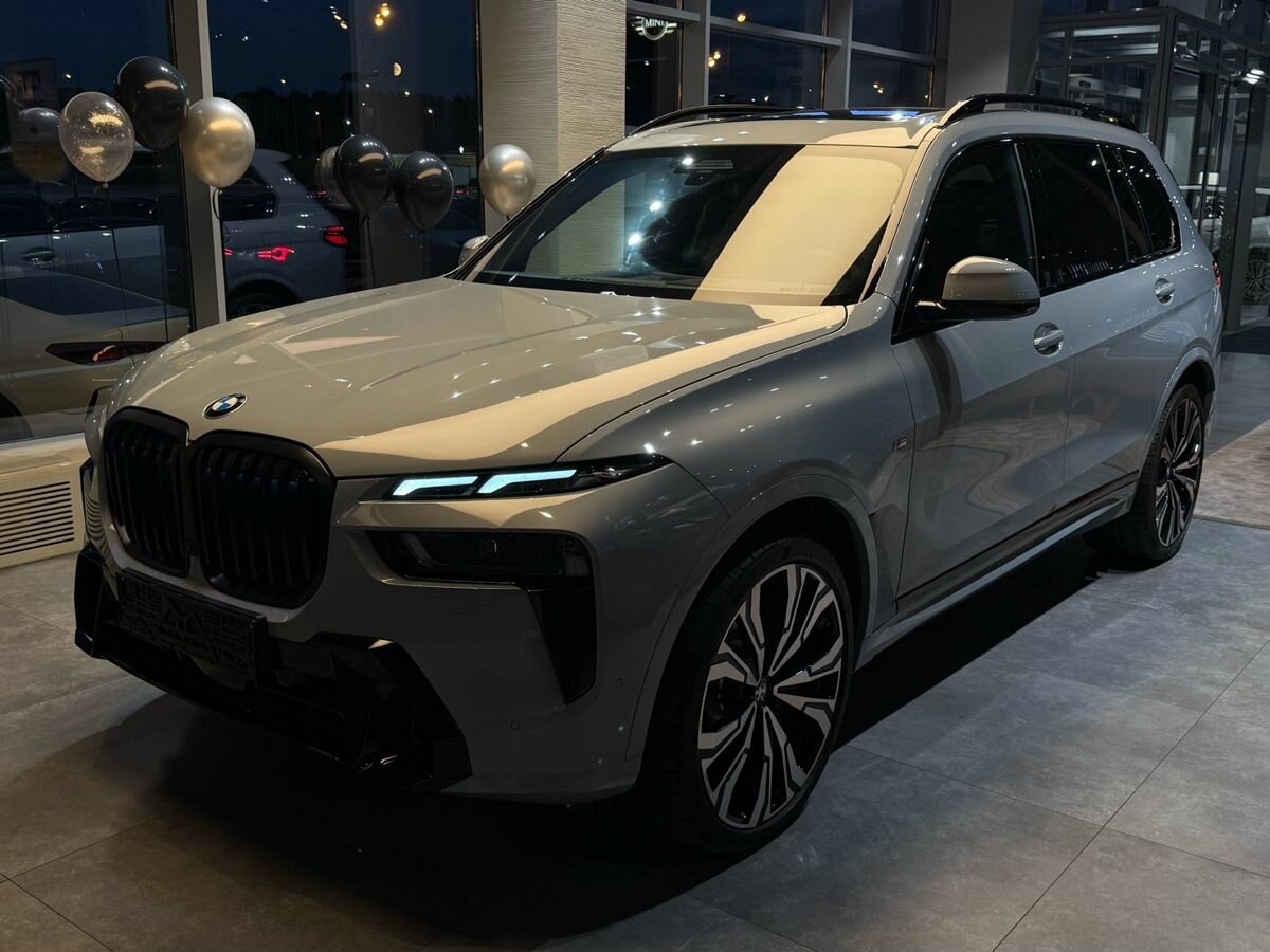 Открыть фотографии: BMW X7 I (G07) Рестайлинг