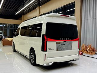 2024 Toyota HiAce H300, белый, 15666666 рублей, вид 5