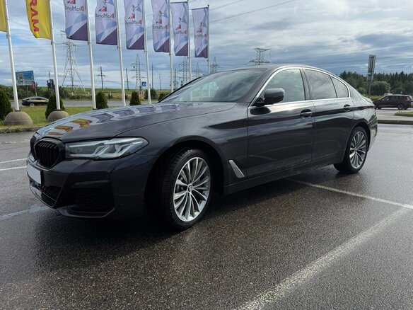 2022 BMW 5 серии 530i xDrive VII (G30/G31/G38) Рестайлинг, серый, 4250000 рублей