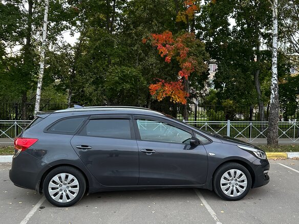 2017 Kia Ceed II Рестайлинг, серый, 1295000 рублей - вид 4