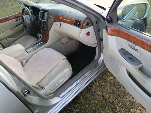 2001 Lexus LS 430 III, серебристый, 1200000 рублей - вид 5