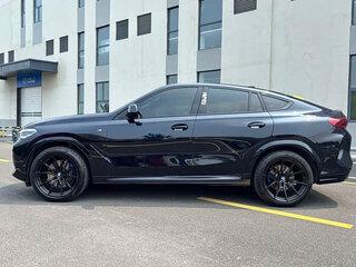 2023 BMW X6 30i III (G06), серый, 7455061 рублей, вид 4