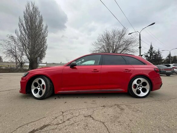 2021 Audi RS 4 IV (B9) Рестайлинг, красный, 9400000 рублей - вид 10