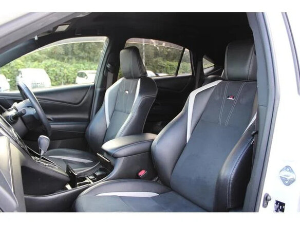 2017 Toyota Harrier III (XU60) Рестайлинг, белый, 2400000 рублей - вид 22