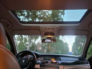 2011 BMW 5 серии 550i xDrive VI (F10/F11/F07), серый, 1420000 рублей, вид 3