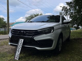 2024 Lada (ВАЗ) Vesta I Рестайлинг (NG), белый, 1350000 рублей, вид 3