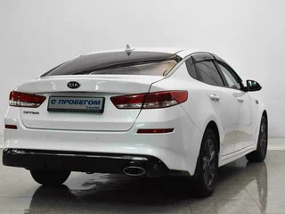 2019 Kia Optima IV Рестайлинг, белый, 1760000 рублей, вид 4