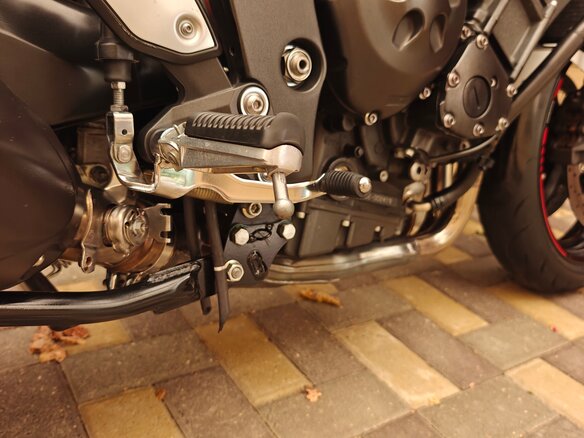 2010 Yamaha FZ1, белый, 600000 рублей - вид 8