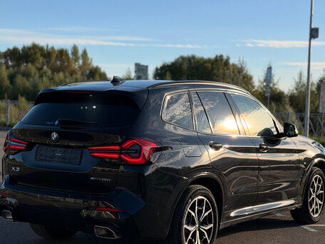 2022 BMW X3 20i xDrive III (G01) Рестайлинг, чёрный, 5900000 рублей, вид 5