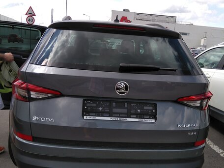 2018 Skoda Kodiaq I, серый, 2100000 рублей, вид 3