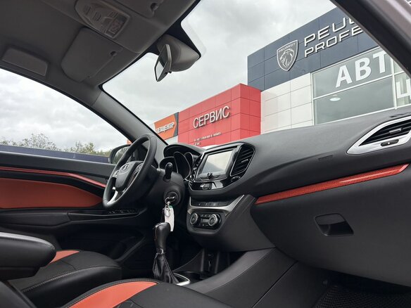2019 Lada (ВАЗ) Vesta SW Cross I, серебристый, 1230000 рублей - вид 27